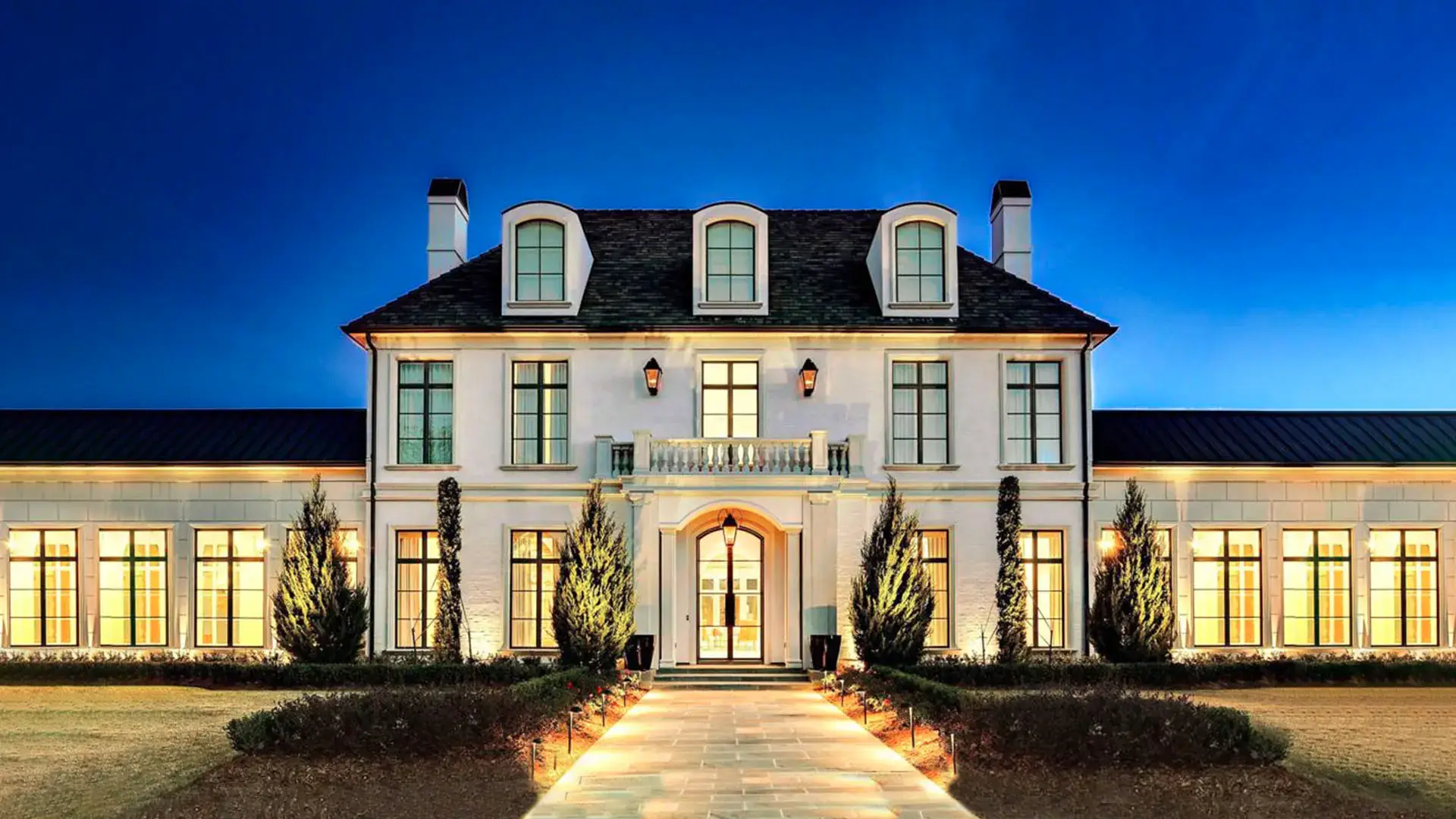 Building a Custom Luxury Home Starting at $1 Million: What You Can Expect from Troyer Builders